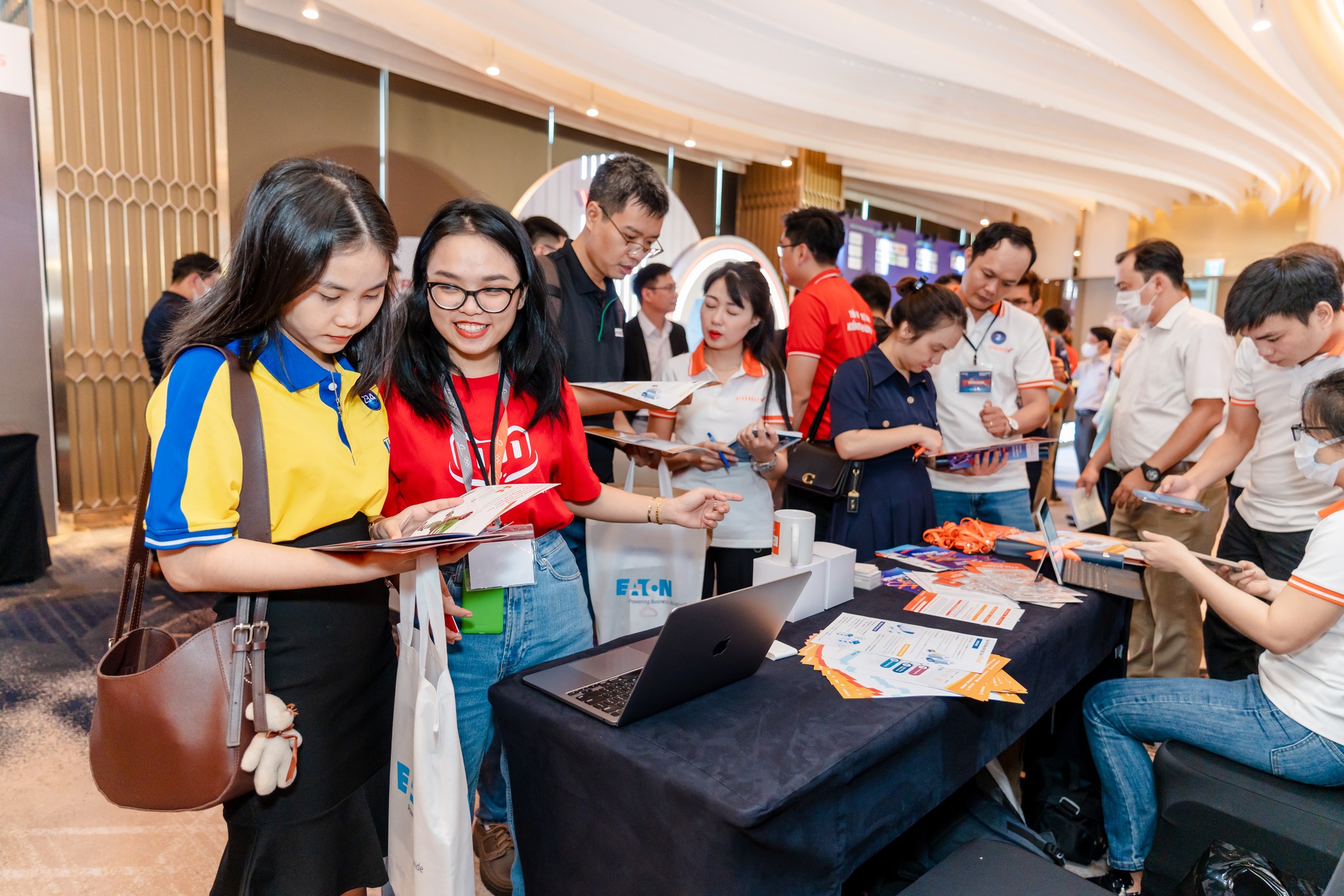 356811441 749393410524618 3453742294404603997 n - #1 Hosting Giá Rẻ, VPS Giá Rẻ, Máy Chủ Vật Lý, Email, Cloud Server 356811441 749393410524618 3453742294404603997 n - #1 Hosting Giá Rẻ, VPS Giá Rẻ, Máy Chủ Vật Lý, Email, Cloud Server