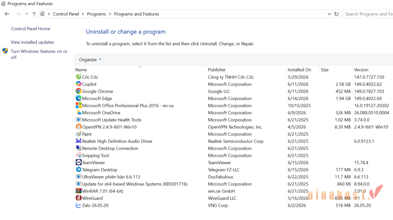 Mở Programs and Features